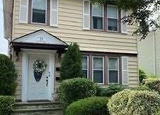 Photo of 24 Adelaide St Unit 2, Floral Park, NY 11001