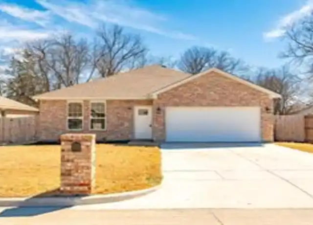 Property at 309 Phillips St, Cleburne, TX, 76033, 3 beds, 2 baths, [object Object]