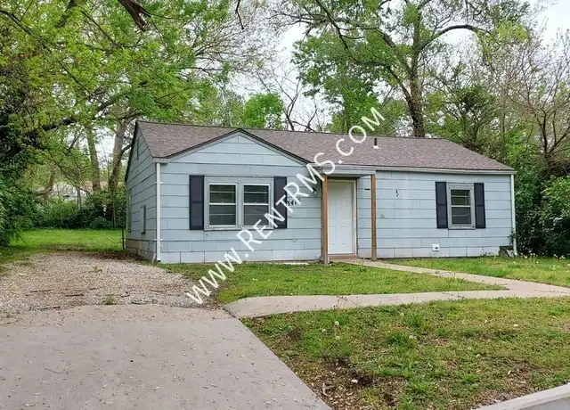 Property at 3416 SE Bryant St, Topeka, KS, 66605, 3 beds, 1 bath, [object Object]