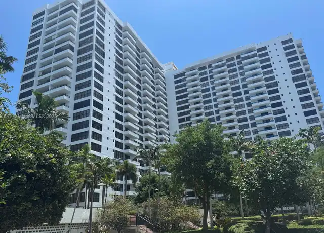 Property at 2500 Parkview Dr #1109, Hallandale Beach, FL, 33009, 1 bed, 1.5 baths, [object Object]