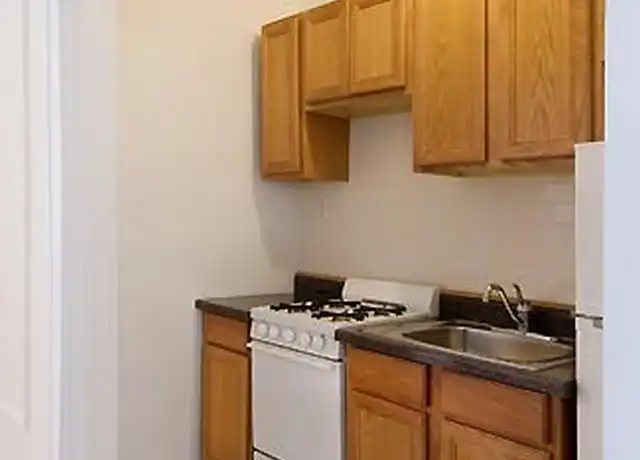 Property at 5724 S Blackstone Ave, Chicago, IL, 60637, 1 bed, 1 bath, [object Object]