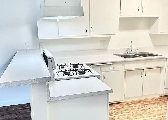 Property at Lynrose Manor Apartments - 2950 W Lynrose Dr, Anaheim, CA, 92804, 2 beds, 1.5 baths, [object Object]