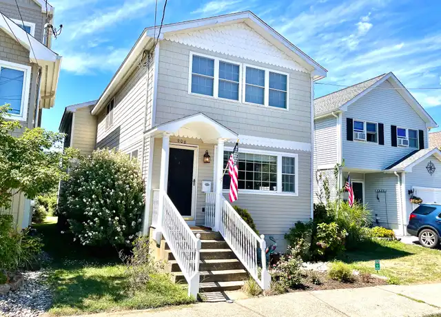 Property at 906 E Broadway, Milford, CT, 06460, 4 beds, 2 baths, [object Object]