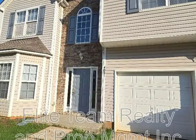 Property at 4021 Fifendrum Ln, Charlotte, NC, 28216, 5 beds, 2.5 baths, [object Object]