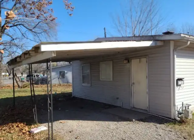 Property at 1201 Saint Michael Dr, East Saint Louis, IL, 62206, 3 beds, 1 bath, [object Object]