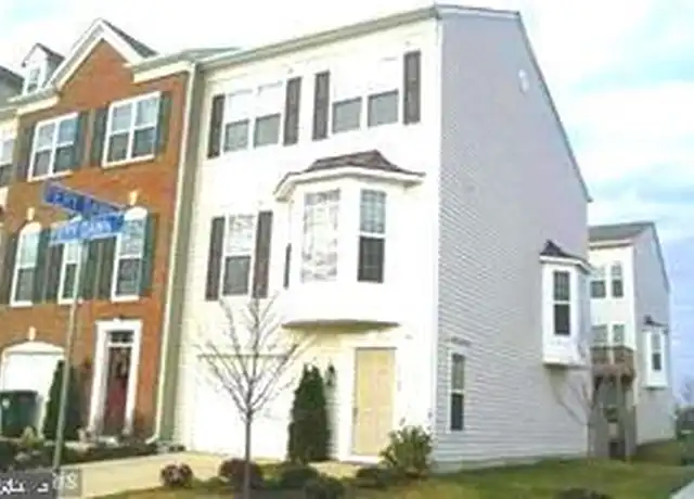 Property at 5180 Fiery Dawn Ct, Centreville, VA, 20120, 4 beds, 3.5 baths, [object Object]