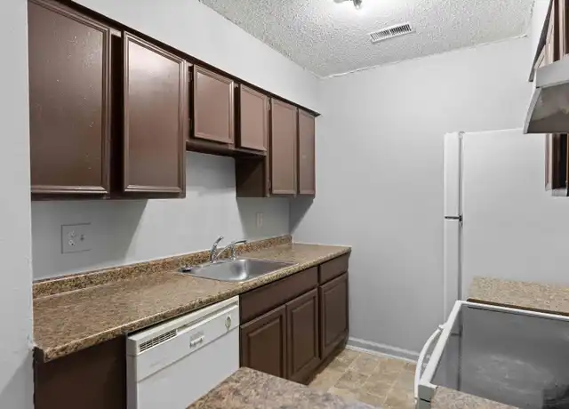 Property at 3718 SE 14th St Unit 3718-09, Des Moines, IA, 50320, 2 beds, 1 bath, [object Object]