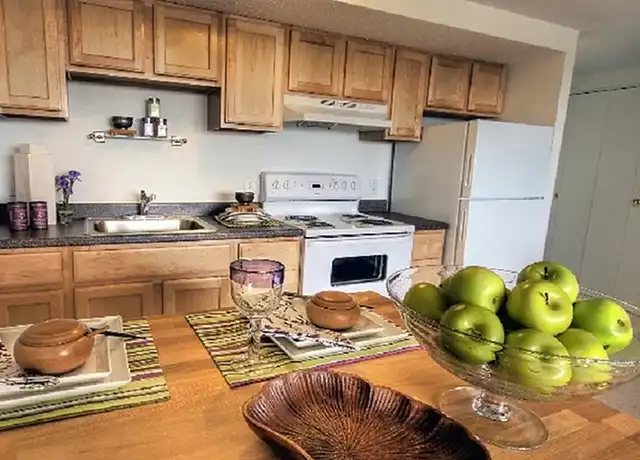 Property at River Place Towers - 1 River Pl, Lowell, MA, 01852, 2 beds, 1 bath, [object Object]
