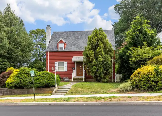 Property at 83 Chelsea Rd, Clifton, NJ, 07012, 2 beds, 1 bath, [object Object]