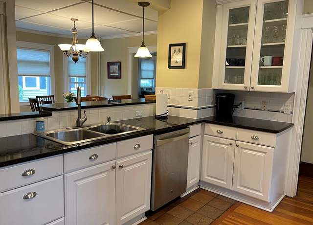 Photo of 35 Annandale Rd, Newport, RI 02840
