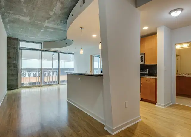 Property at 301 Demonbreun St #202, Nashville, TN, 37201, 1 bed, 1 bath, [object Object]