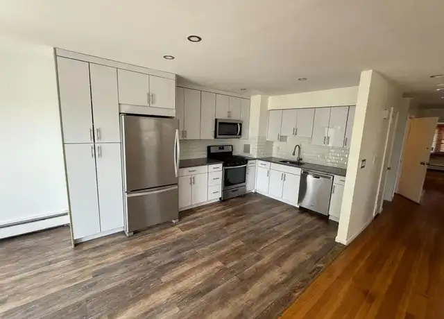 Property at 72 Edgewood Ave, Yonkers, NY, 10704, 3 beds, 1 bath, [object Object]