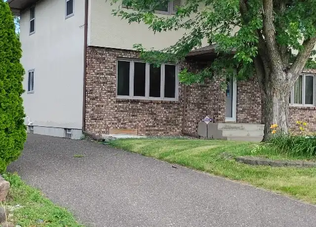 Property at 2070 English St, Maplewood, MN, 55109, 3 beds, 1.5 baths, [object Object]
