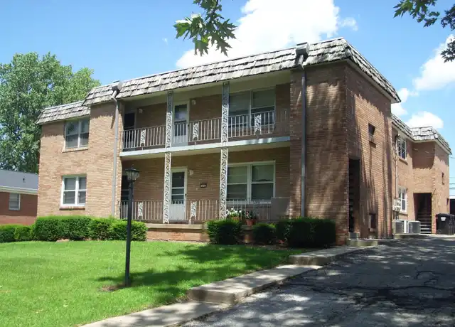 Property at 316 Mecherle Dr, Bloomington, IL, 61701, 1 bed, 1 bath, [object Object]