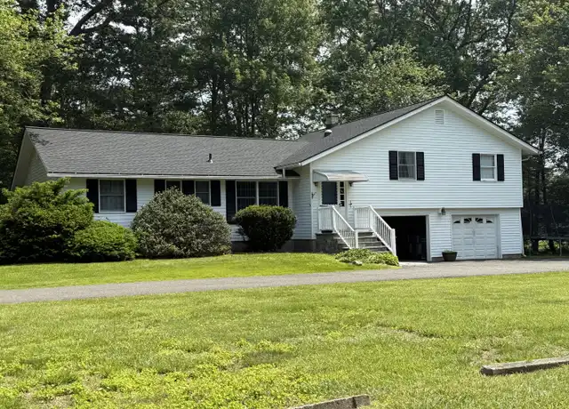 Property at 56 Wedgewood Dr, Naugatuck, CT, 06770, 2 beds, 1.5 baths, [object Object]