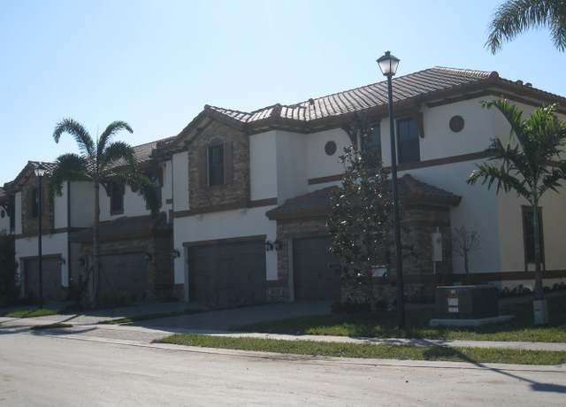 Photo of 9604 Town Parc Cir N, Parkland, FL 33076
