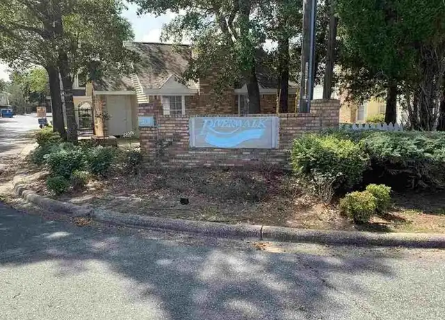 Property at 501 E Burgess Rd Unit D4, Pensacola, FL, 32504, 1 bed, 1 bath, [object Object]