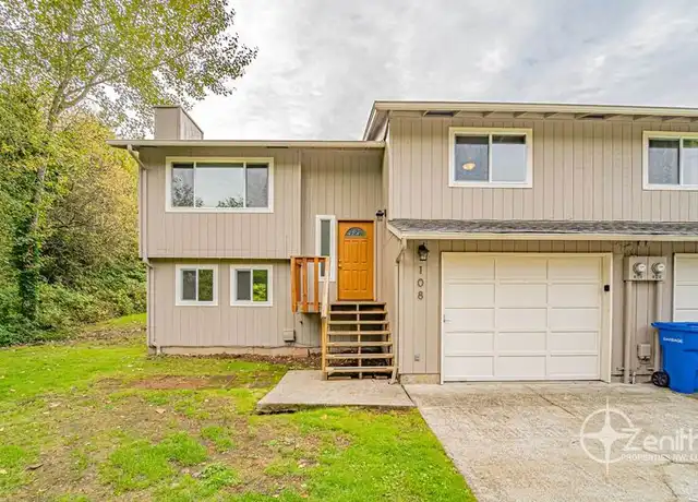Property at 106 W Beacon Hill Dr Unit 108, Longview, WA, 98632, 3 beds, 2 baths, [object Object]
