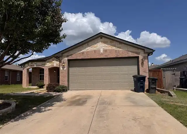 Property at 5925 McKaskle Dr, Fort Worth, TX, 76119, 3 beds, 2 baths, [object Object]