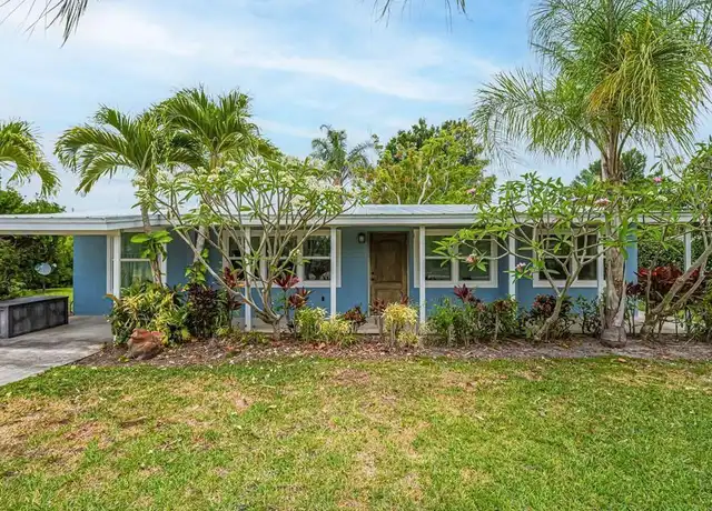 Property at 1590 4th Ave, Vero Beach, FL, 32960, 2 beds, 2 baths, [object Object]