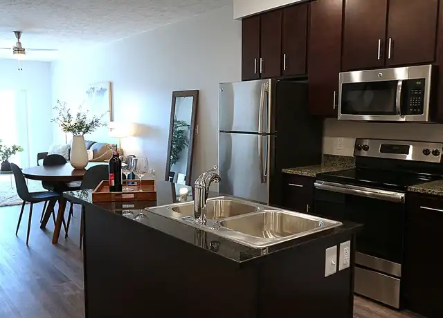 Property at Nichol Flats - 1015 N 16th St, Omaha, NE, 68102, 1-2 bed, 1-2 bath, [object Object]