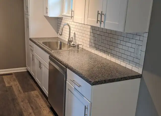 Property at Frost Garden Apartments - 101 Cavin Ave, Mount Holly, NC, 28120, 1 bed, 1 bath, [object Object]