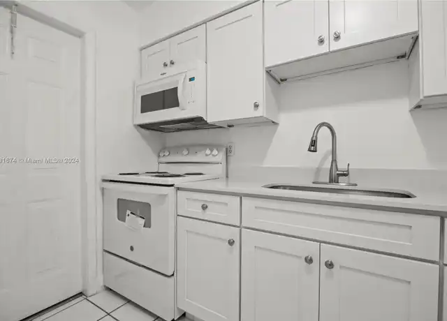 Property at 713 SW 13th Ave Unit 713-A, Fort Lauderdale, FL, 33312, 1 bed, 1 bath, [object Object]
