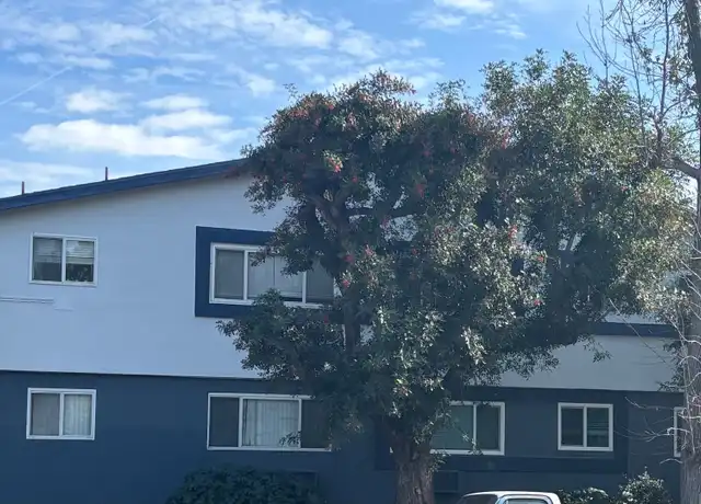 Property at 4916 Hazeltine Ave Unit 04, Sherman Oaks, CA, 91423, 3 beds, 2 baths, [object Object]