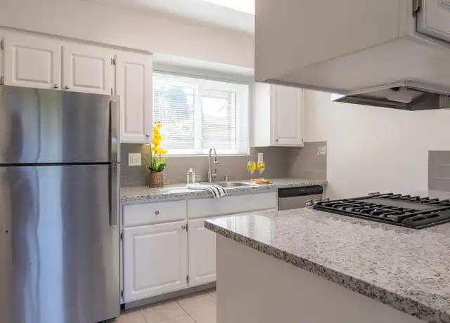 Property at Riverside Gardens - 6001 Riverside Blvd, Sacramento, CA, 95831, 1-2 bed, 1-1.5 bath, [object Object]