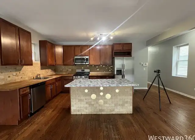 Property at 2328 W Washington Blvd #1, Chicago, IL, 60612, 3 beds, 3 baths, [object Object]