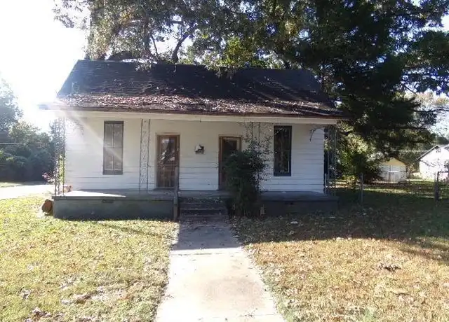 Property at 1800 W Short 17th St, North Little Rock, AR, 72114, 2 beds, 2 baths, [object Object]