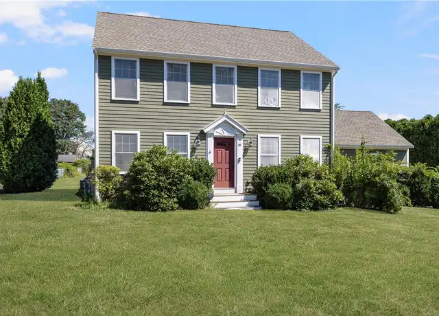 Property at 18 Vanderbilt Ln, Portsmouth, RI, 02871, 3 beds, 2 baths, [object Object]