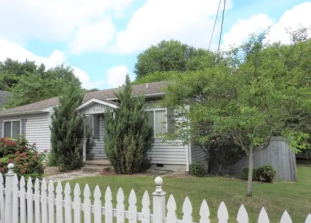 Property at 2003 Oakwood Ave, Bentonville, AR, 72712, 2 beds, 2 baths, [object Object]