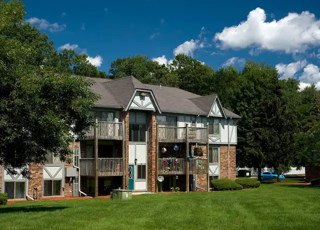 Property at Fox Glen Apartments & Fitness Club - 6301 Fox Glen Dr, Saginaw, MI, 48638, 1-2 bed, 1 bath, [object Object]