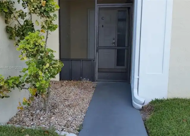 Property at 1061 Jefferson Dr Unit 1061C, Homestead, FL, 33034, 2 beds, 2 baths, [object Object]