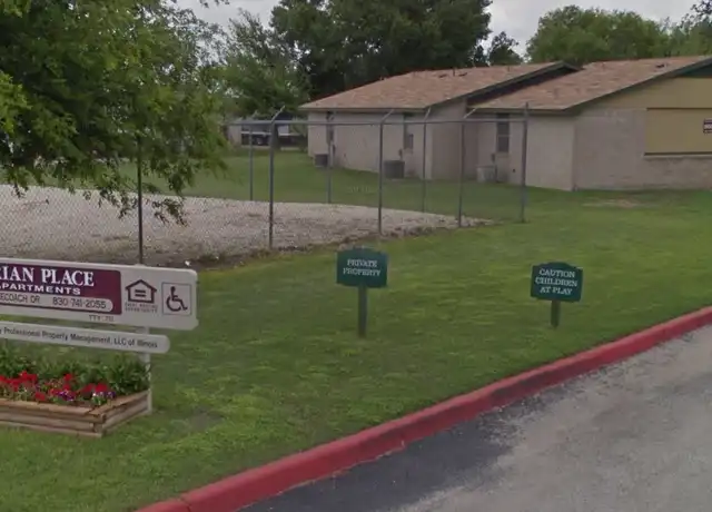 Property at 231 Stage Coach Dr Unit 101, Hondo, TX, 78861, 1 bed, 1 bath, [object Object]