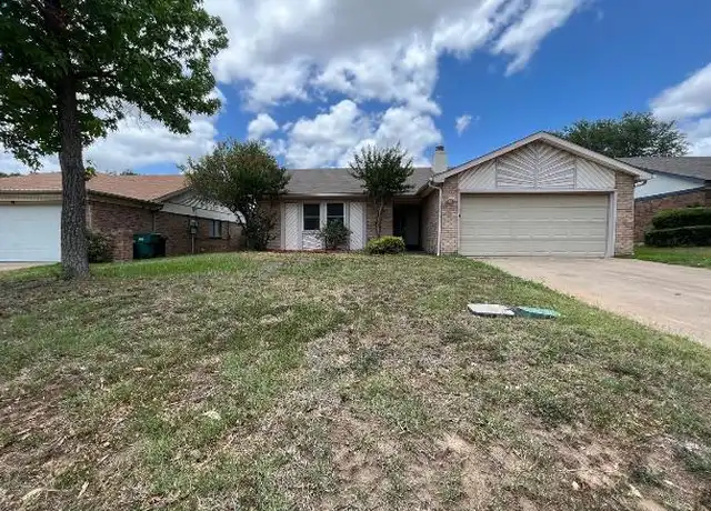 Property at 3012 Highlawn Ter, Fort Worth, TX, 76133, 3 beds, 2 baths, [object Object]
