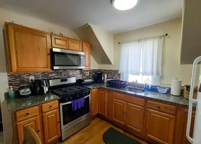 Property at 18 Hancock St Unit 2, Revere, MA, 02151, 1 bed, 1 bath, [object Object]