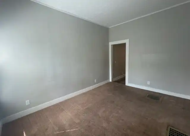 Property at 1723 Greenbush St Unit 2, Lafayette, IN, 47904, 1 bed, 1 bath, [object Object]