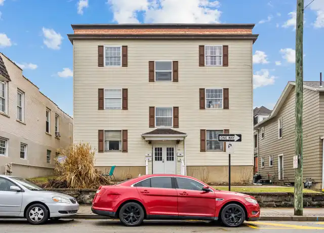 Property at 531 Main St, Irwin, PA, 15642, 1 bed, 1 bath, [object Object]