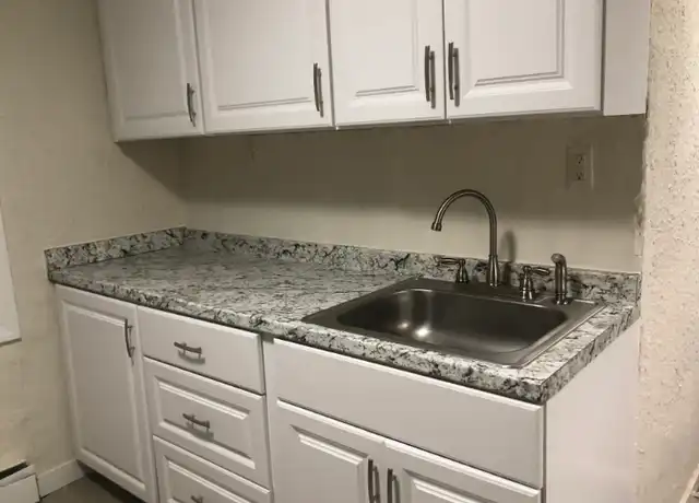 Property at 112 Arlington Ave Unit 3, Jersey City, NJ, 07305, 3 beds, 1 bath, [object Object]