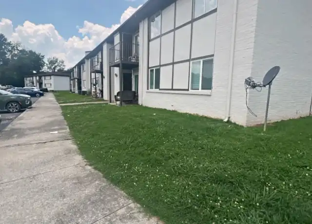 Property at 235 Vinewood Rd Unit F1, McMinnville, TN, 37110, 2 beds, 2 baths, [object Object]