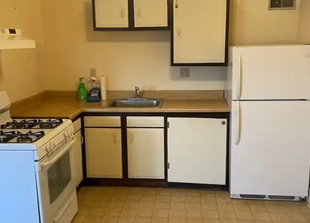 Property at 240 Grant Ave Unit 3, Bellevue, PA, 15202, 1 bed, 1 bath, [object Object]