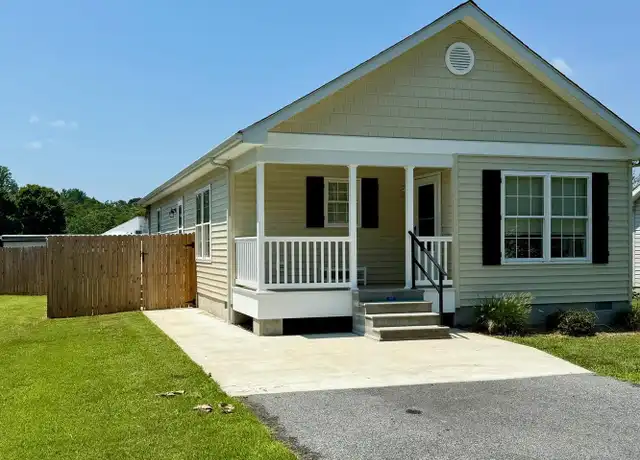 Property at 318 S 4th St, Denton, MD, 21629, 3 beds, 2 baths, [object Object]