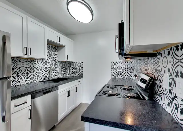 Property at PARKSIDE APARTMENTS - 14377 Bancroft Ave, San Leandro, CA, 94578, 1-2 bed, 1 bath, [object Object]