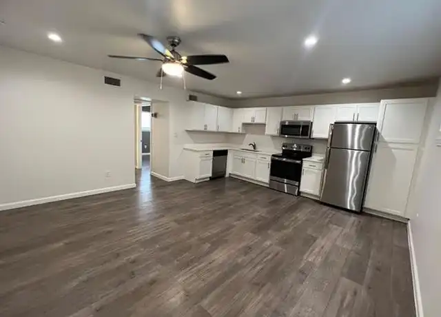 Property at 5010 San Jacinto St, Dallas, TX, 75206, 1 bed, 1 bath, [object Object]