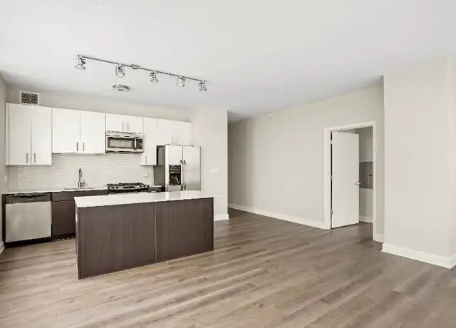 Property at 760 W Adams St, Chicago, IL, 60661, 2 beds, 2 baths, [object Object]