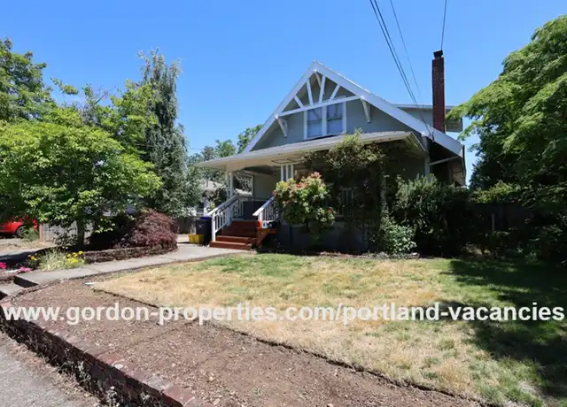 Property at 5424 SE 88th Ave Unit C, Portland, OR, 97266, 2 beds, 1 bath, [object Object]