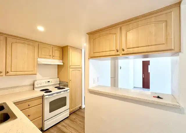 Property at Oak Tree Village - 108 N Helberta Ave, Redondo Beach, CA, 90277, 2 beds, 2 baths, [object Object]
