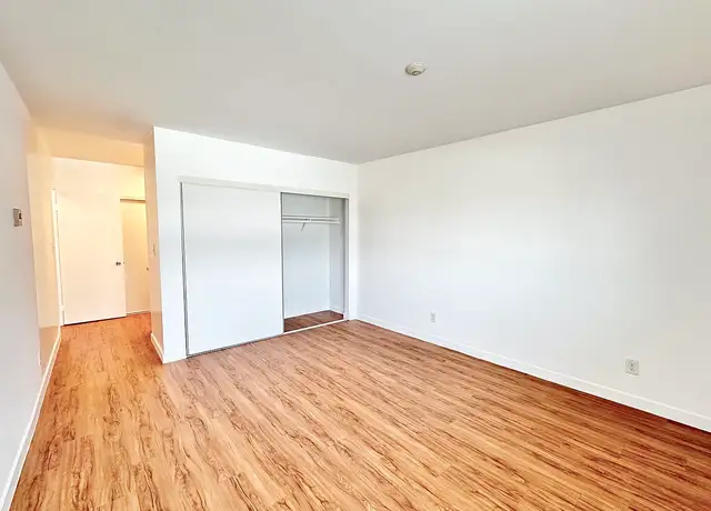Photo of 108 N Helberta Ave, Redondo Beach, CA 90277